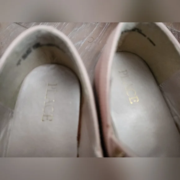 Girls size 2 Children's Place dress shoes. Light pink. Never worn! - Picture 4 of 4
